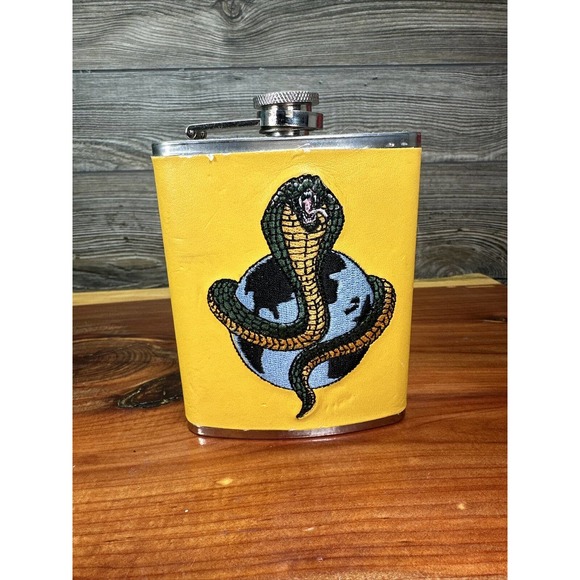 Flask‎ Cobra 7oz Stainless Steel, Yellow Gadsden Snake Flag Parody Meme - Picture 1 of 6